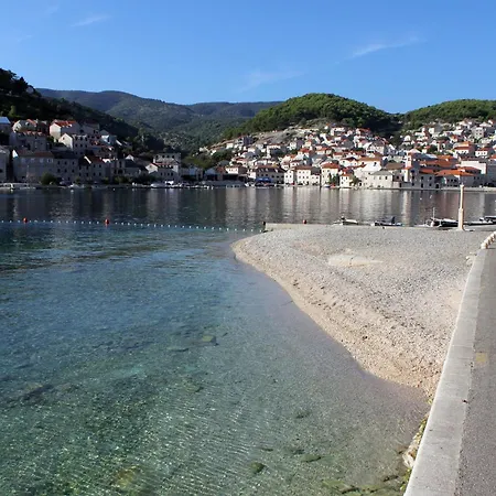 Apartamento With A Parking Space Pucisca, Brac - 756 *