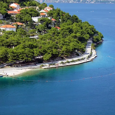 Apartamento With A Parking Space Pucisca, Brac - 756 Pucisca