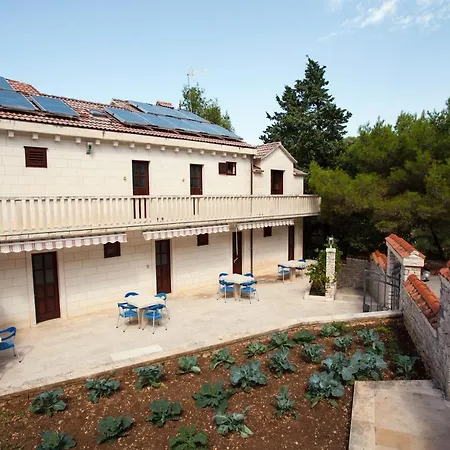 With A Parking Space Pucisca, Brac - 756 Pucisca