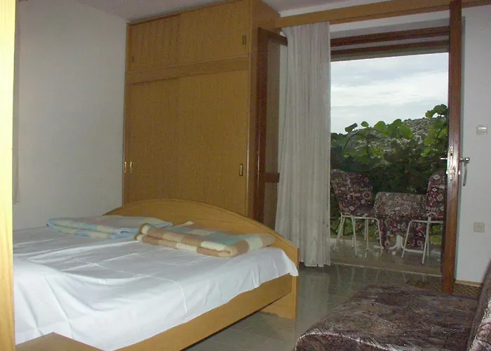 Appartement With A Parking Space Pucisca, Brac - 756 Pucisca